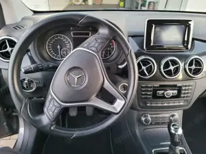 Mercedes-Benz B 180 180CDI, Navi, Rückfahrkamera, Sitzkomfortpaket,