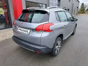 Peugeot 2008 Allure 1.6 e-HDi Bild 4