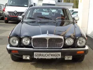 Jaguar Daimler Automatik Double Six Bild 2