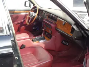 Jaguar Daimler Automatik Double Six Bild 4