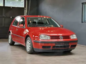 Volkswagen Golf 1.4 Trendline*1.Hand*TÜV*Schiebedach*