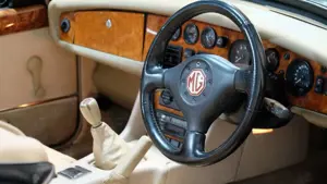 MG Others RV 8  -  3,9 Liter mit Klimaanlage Bild 5