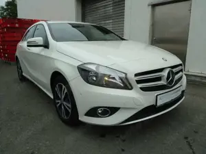 Mercedes-Benz A 180 CDI Style Sportsitze Klima Navi Alu Kamera