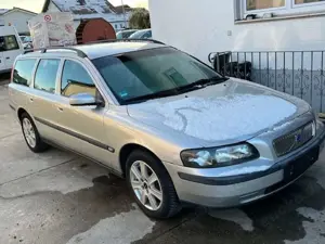Volvo V70 2.4 (103kW) Bild 3