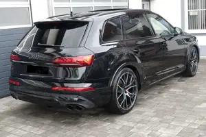 Audi SQ7 TDI HeadUp 7-Sitze Laser Allradlenkung 360° Bild 4 Audi SQ7 TDI HeadUp 7-Sitze Laser Allradlenkung 360° Bild 4