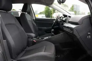 Volkswagen Golf VIII 1.5 TSI (EURO 6d-TEMP) United Klima Navi Bild 4