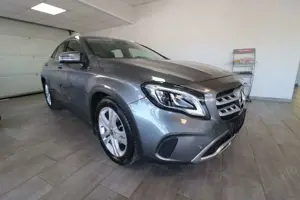 Mercedes-Benz GLA 200 1.6Ltr., PDC vh