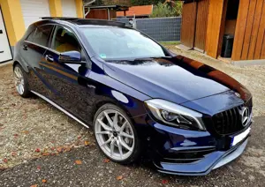 Mercedes-Benz A 45 AMG AMG A 45 Pano Navi 8 Fach bereift Bild 1