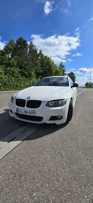 BMW 330 330d xDrive Coupe Aut. Bild 5