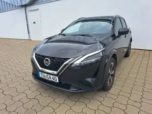 Nissan Qashqai 1.3 Premiere Edition HuD-PANO-NAV-ACC Bild 2