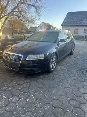 Audi A6 Avant 3.0 TDI DPF quattro tiptronic