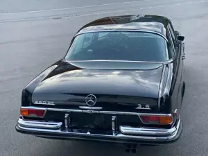 Mercedes-Benz 280 Coupe SE 3.5 Schiebedach Bild 3