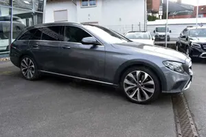 Mercedes-Benz E 400 d 4M. All-Terrain*Burmester*AHK*Pano*360° Bild 3