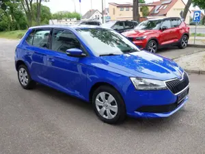 Skoda Fabia 1.0 MPI Cool Plus SITZHEIZUNG KLIMA DAB Bild 2