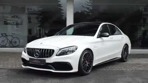 Mercedes-Benz C 63 AMG S DRIVER"S PACKAGE! PERF. SPORTABGAS! NIGHT! PANO!