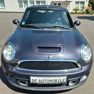 MINI Cooper S Cabrio Klima Leder SHZ PDC Bild 3