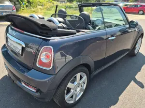 MINI Cooper S Cabrio Klima Leder SHZ PDC Bild 4