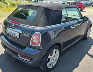 MINI Cooper S Cabrio Klima Leder SHZ PDC Bild 5