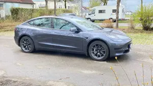 Tesla Model 3 Model 3 RWD Plus AHK, Alu, Metallic