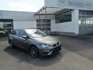 SEAT Leon ST FR 1,4 150 PS NAVI PANO SHZ GRA APP PDC