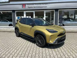 Toyota Yaris Cross Hybrid 4X2 Adventure I Head-Up displ. I TÜV neu