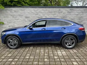 Mercedes-Benz GLC 300 d 4Matic Coupe AMG Pano Bild 4