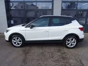 SEAT Arona 1.5 TSI 110kW FR DSG*NAV*Kam.*neues Modell Bild 2