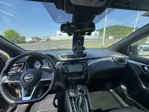 Nissan Qashqai 1.7 dCi Xtronic ALL-MODE 4x4i TEKNA+ Bild 2