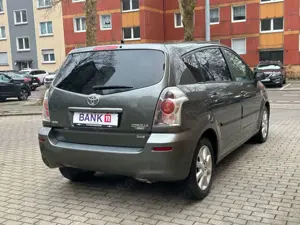 Toyota Corolla Verso 1.8 Executive/7-SITZER/AUTOMATIK/R Bild 4