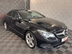 Mercedes-Benz E 220 Coupe*SPORT*LED-MEMORY-SHZ-PANO-NAVI-18"