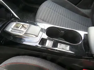 Peugeot 208 (e-) Active  Elektro 100KW Bild 5