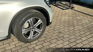 Mercedes-Benz GLC 300 4MATIC Distronic+Mulibeam+Hands Free A. Bild 5