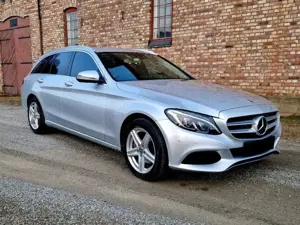 Mercedes-Benz C 250 C 250 d 4Matic T 9G-TRONIC