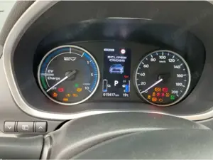 Mitsubishi Eclipse Cross Mitsubishi Plug-in Hybrid Plus ( Fahrzeug steht in Bild 5