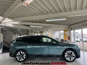 BMW iX 40 xDrive AUT./LASER/360°CAM/AHK/HUD Bild 2