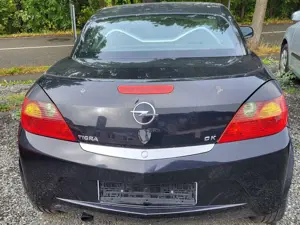 Opel Tigra Sport Twin Top Bild 4