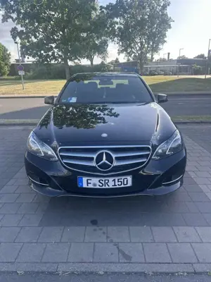 Mercedes-Benz E 200 BlueTEC 7G-TRONIC