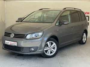 Volkswagen Touran Match AHK Bi-Xenon Kamera Navi 7-Sitzer
