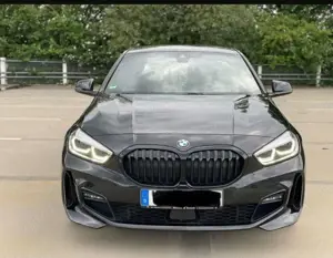 BMW 118 118 i M Sport Bild 4
