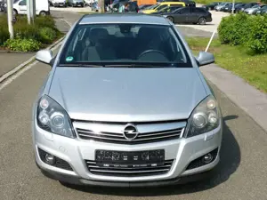 Opel Astra Bild 2