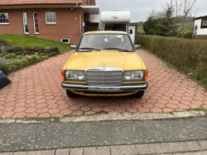 Mercedes-Benz 200 D