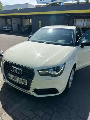 Audi A1 1.4 TFSI 119g S tronic Ambition