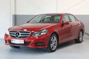 Mercedes-Benz E 300 CGI BlueEfficiency~1.Hand~MFL~Tempomat~PDC