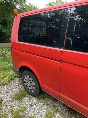Volkswagen T5 Multivan 4MOTION Trendline Bild 2