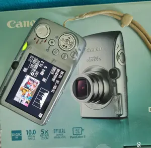 Eine Canon Digital IXUS 970 IS in einem TOP Zustand