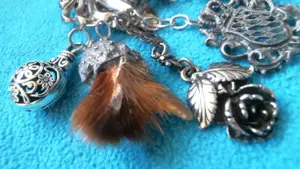 Charivari silberfarben-.-Rockanstecker Tracht-6 Anhänger-Fuchskralle,Bayerische Wappen,Herz,Rose und Bild 3