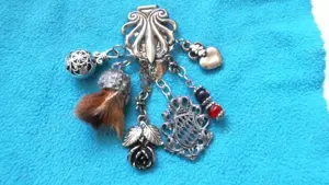 Charivari silberfarben-.-Rockanstecker Tracht-6 Anhänger-Fuchskralle,Bayerische Wappen,Herz,Rose und