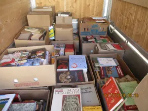 500 Bücher zu verschenken