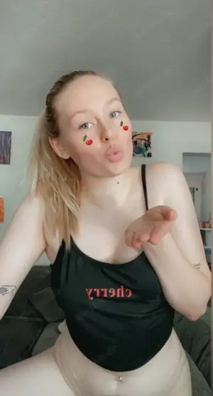 TS Emma Marie! Heiße Frau mit einem Plus, die Rimming liebt