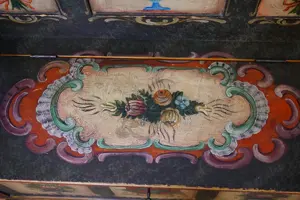 Original Bauernsitzbank = "Truhenbänkchen" mit rustikaler Malerei - Antik, um 1800 Bild 4